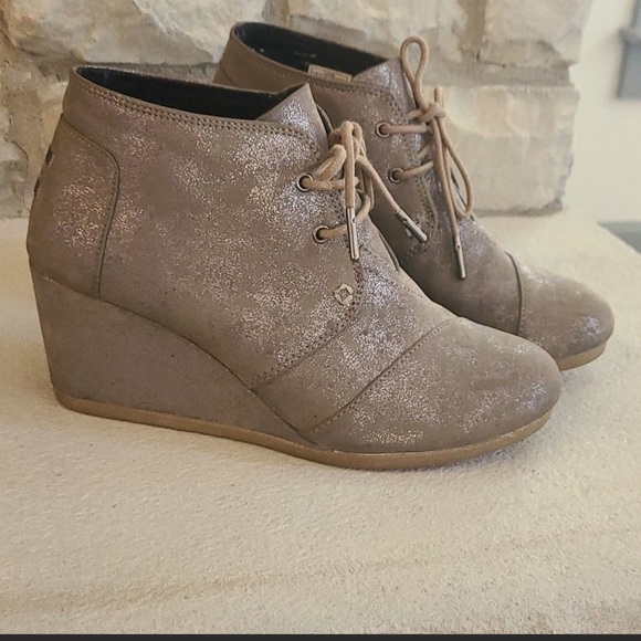Toms Shoes - Tom’s Bootie Wedges SZ 8